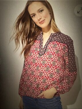 Ann Taylor LOFT Red Mosiac Patterned V-Neck Blouse, size XL